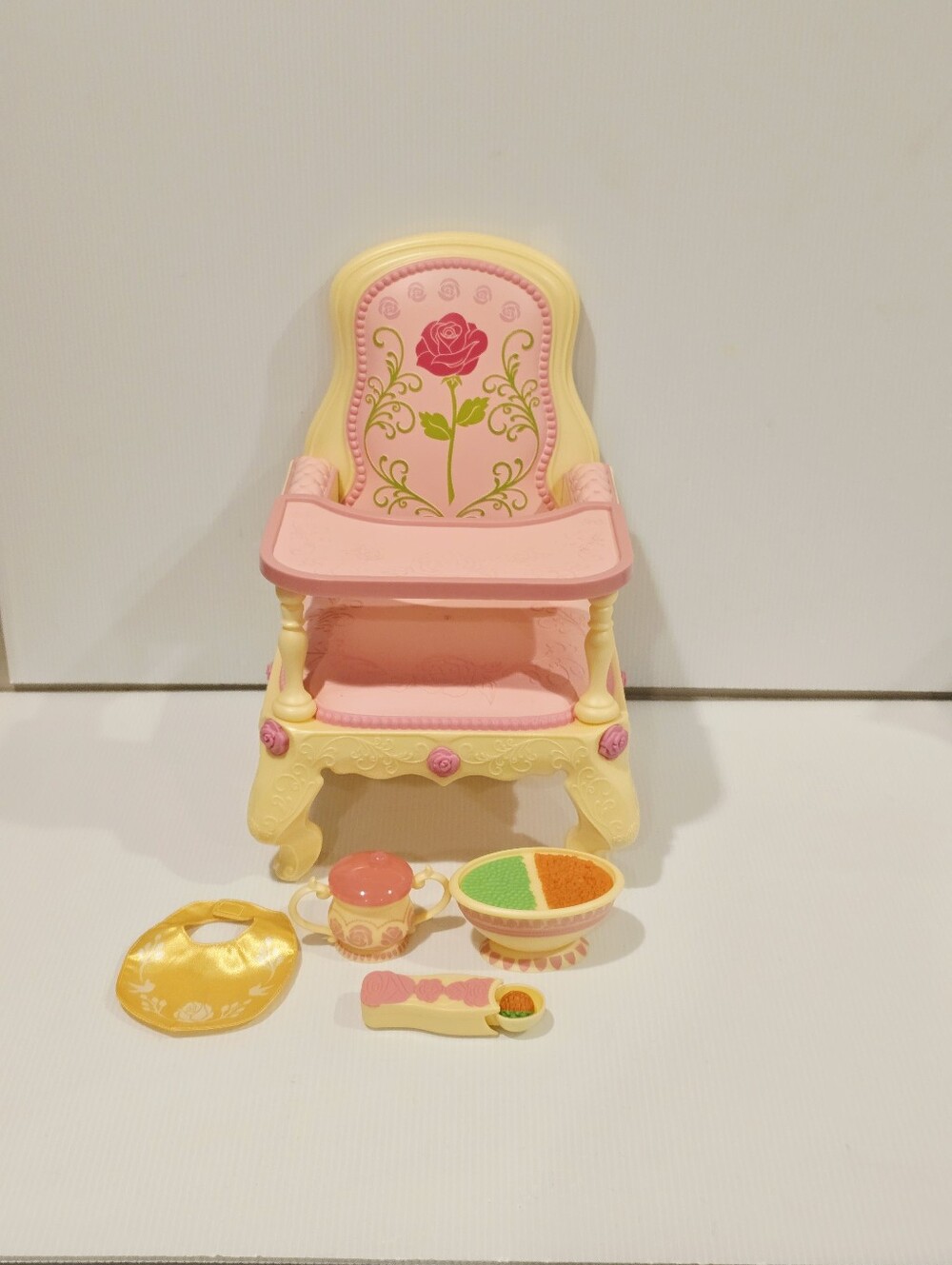 Disney Princess Beauty and the Beast Animators' Collection Belle Feeding High Ch